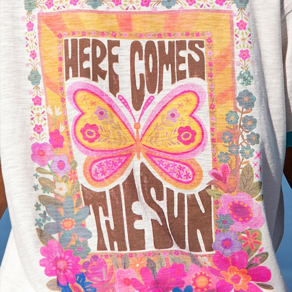 Natural Life Here Comes the Sun Oversized Boho Tee Size Large